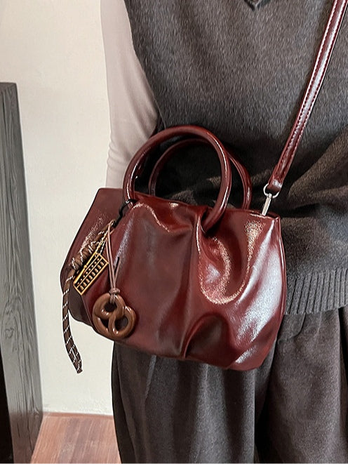 Lightweight crossbody handbag pleated cloud bag